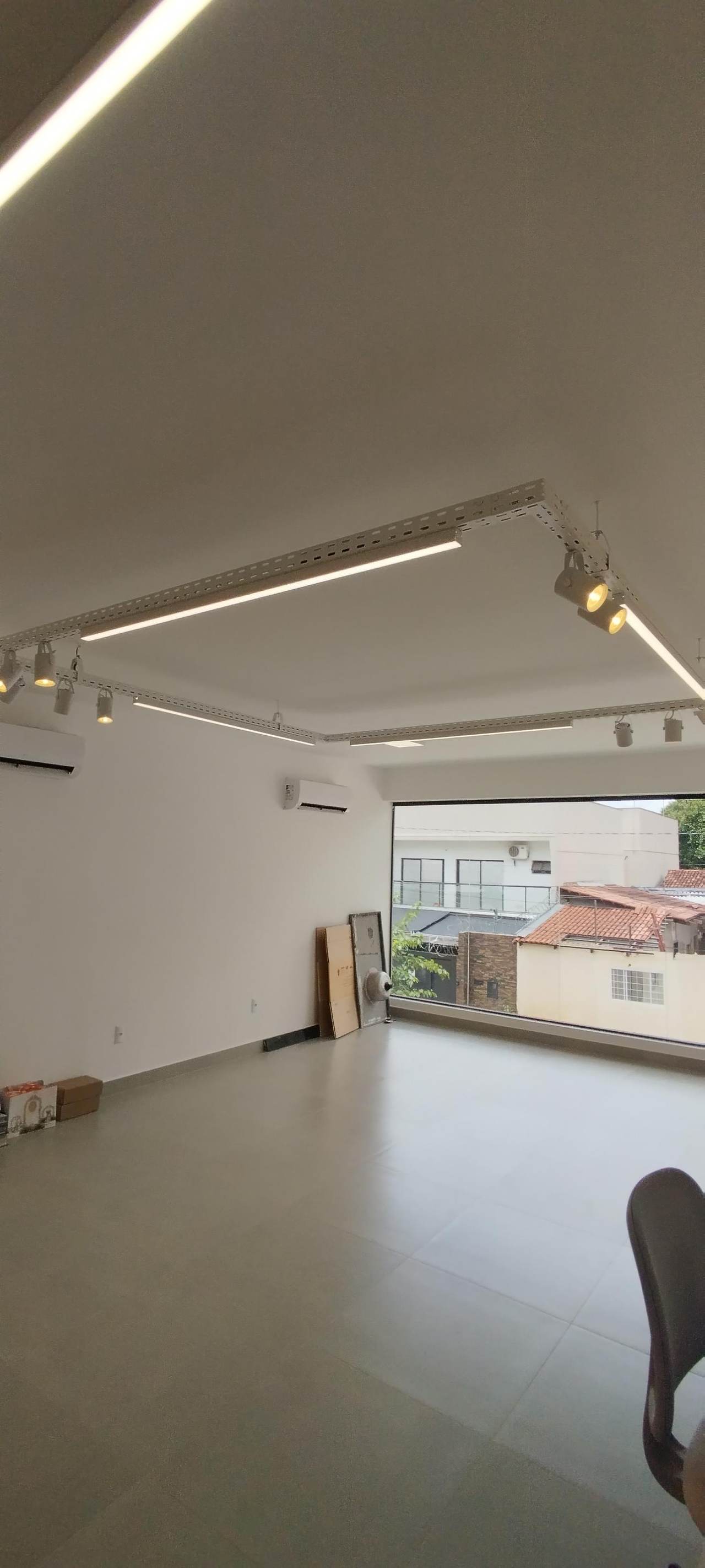 Iluminação Comercial